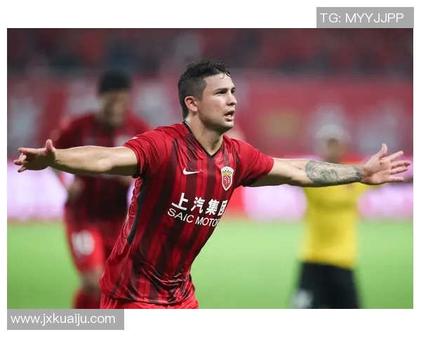 2017年上港与恒大巅峰对决回顾:激情四溢的中超经典之战 2017年上港与恒大巅峰对决回顾:激情四溢的中超经典之战