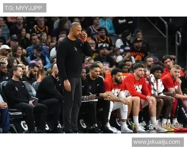 2018年12月1日火箭队与马刺队精彩对决全场录像回放分析