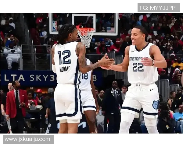 NBA黄蜂与老鹰精彩对决全程回放尽享比赛瞬间与精彩时刻分析