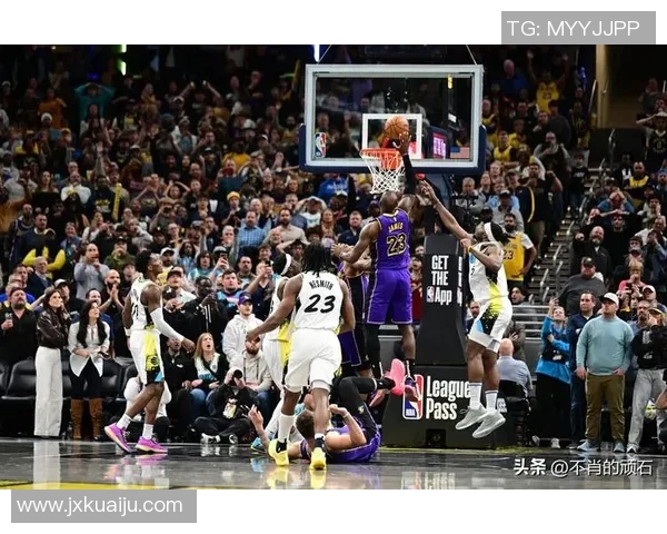 今天热火与湖人激战正酣NBA赛场精彩对决引发球迷热议